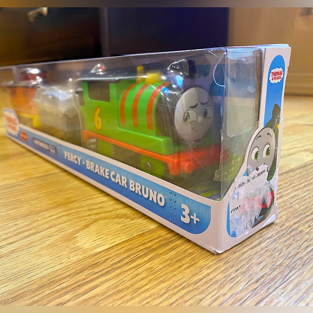 Thomas the train “ Percy” toy 🚂 motorized train, NIB